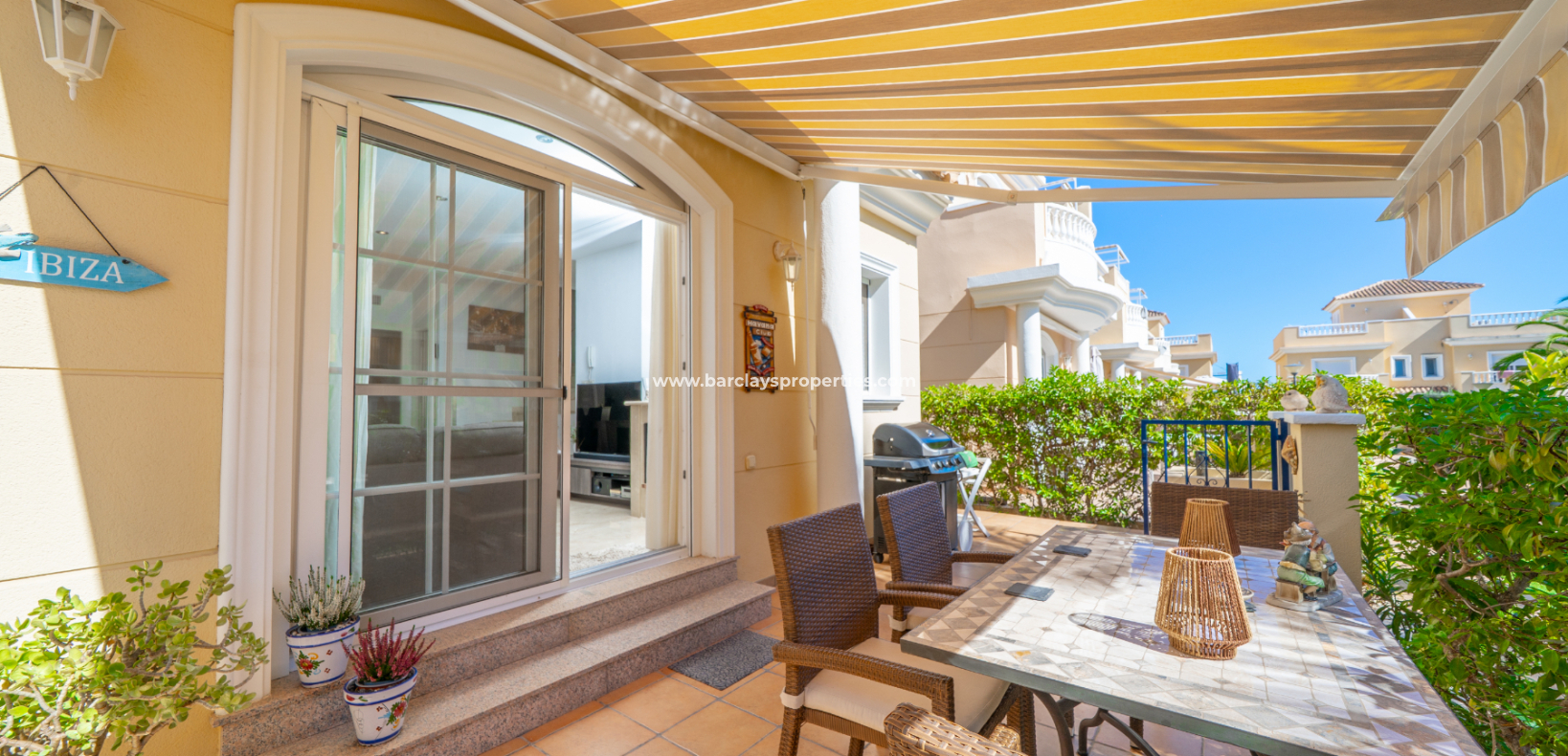 Revente - Maison Individuelle - Urb. La Marina