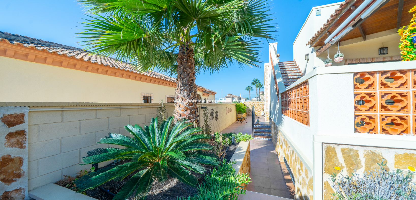 Revente - Maison Individuelle - Urb. La Marina