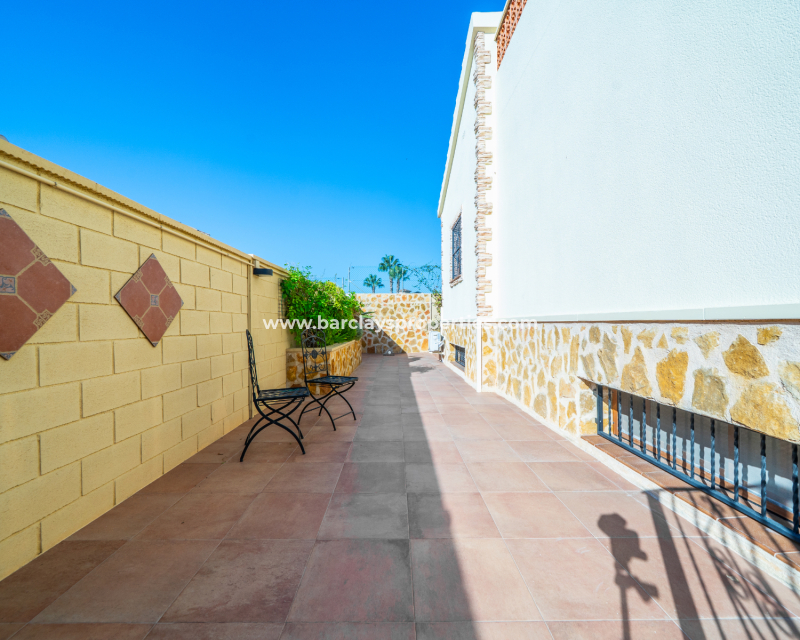 Revente - Maison Individuelle - Urb. La Marina