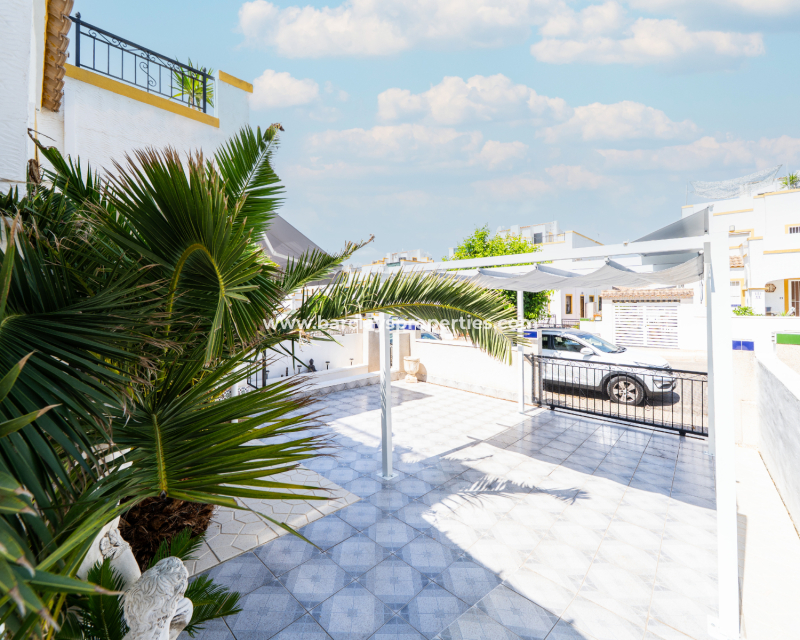 Revente - Quad - Urb. La Marina