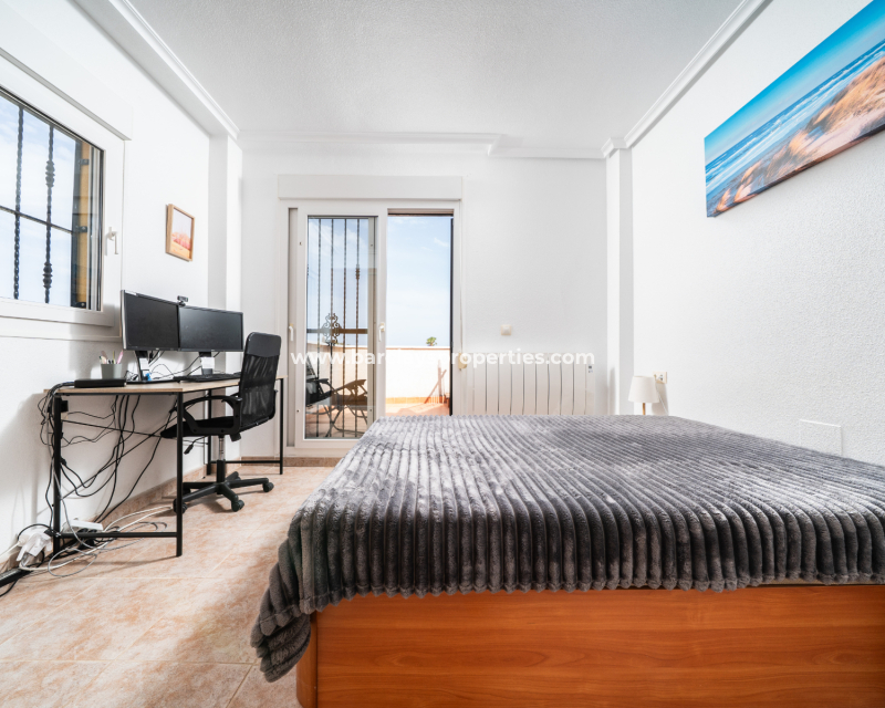 Revente -  Semi individuelle - Urb. La Marina