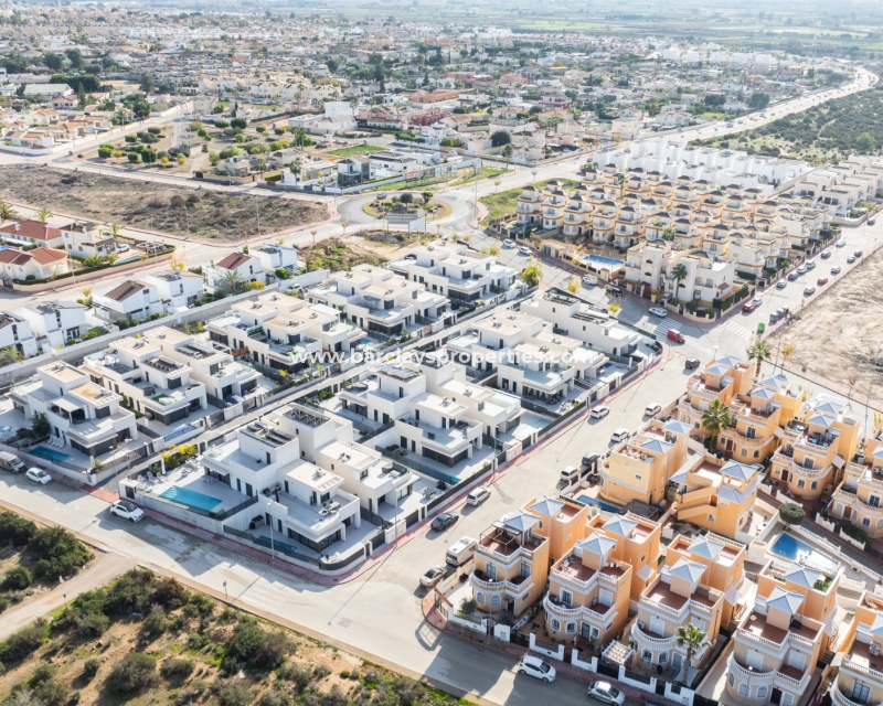 Revente -  Twee Onder Een Kap - Urb. El Oasis - La Marina