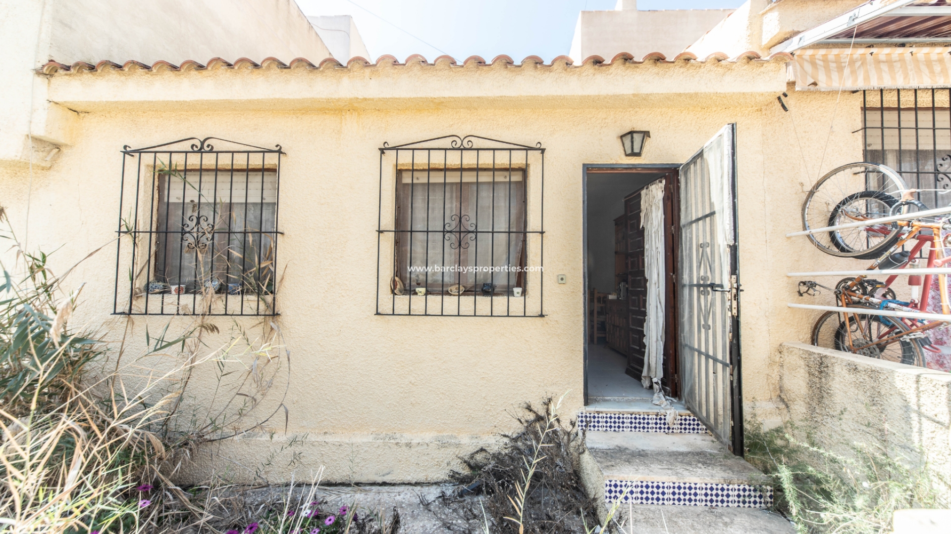 Rijhuis - Wederverkoop - Urb. La Marina - 5353