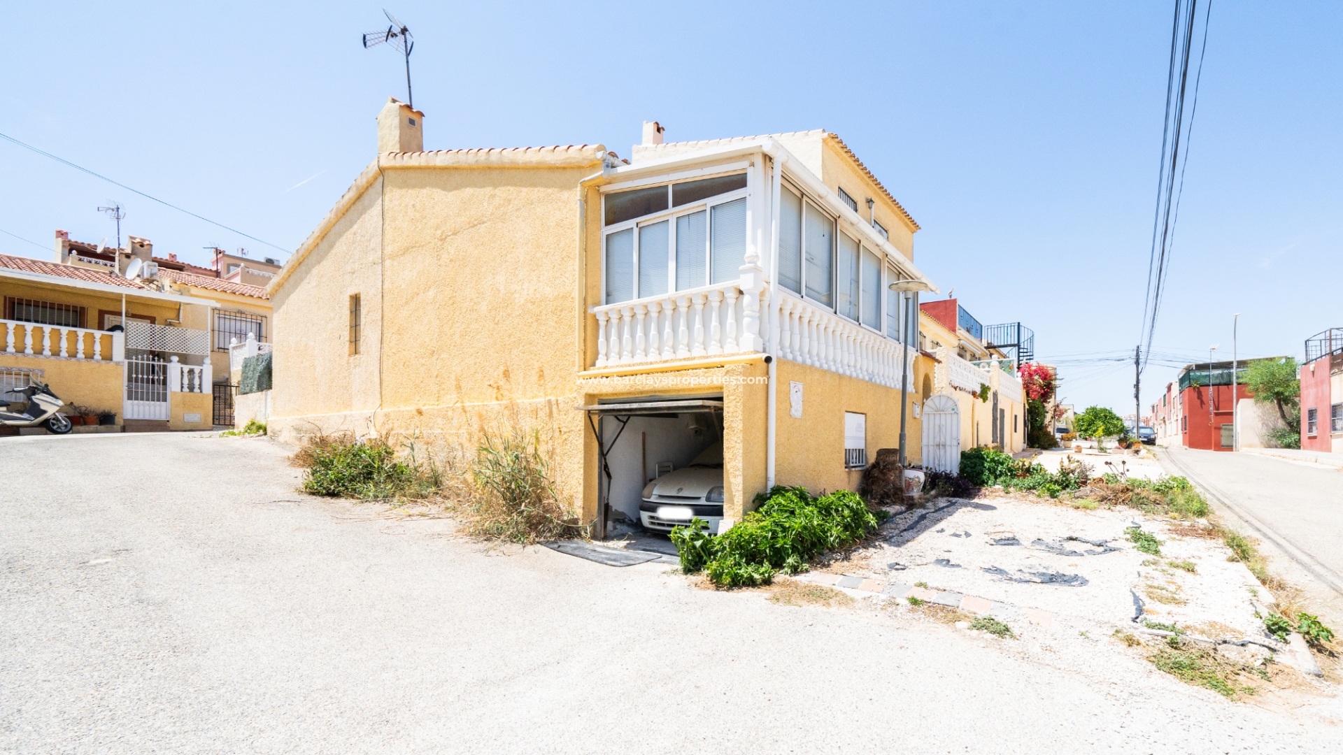 Rijhuis - Wederverkoop - Urb. La Marina - 5679