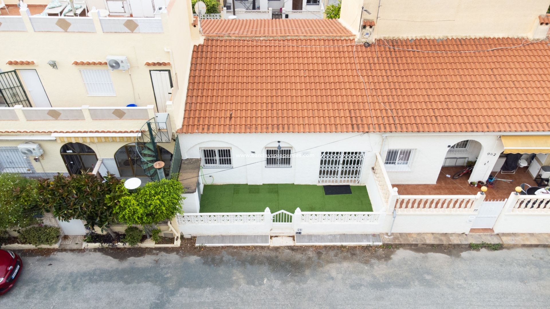 Rijhuis - Wederverkoop - Urb. La Marina - 5727