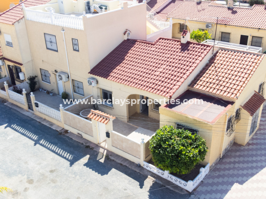 Rijhuis · Wederverkoop · Urb. La Marina · Urb. La Marina