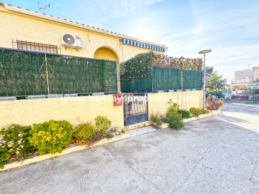 Rijhuis · Wederverkoop · Urb. La Marina · Urb. La Marina