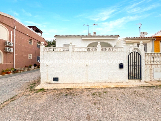 Rijhuis · Wederverkoop · Urb. La Marina · Urb. La Marina