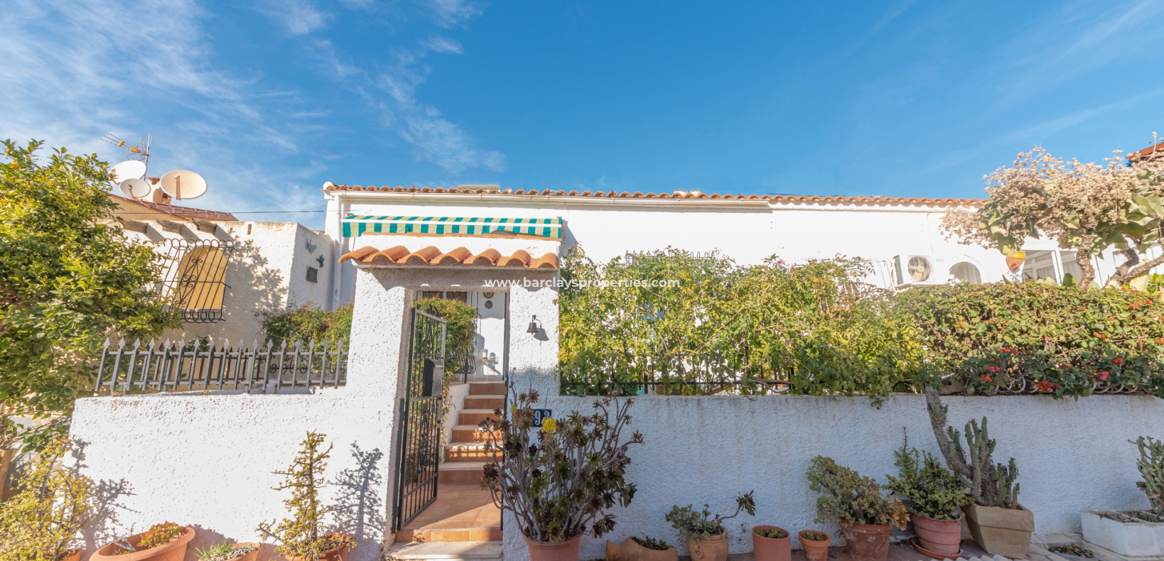 Rijtjeshuis te koop in La Marina