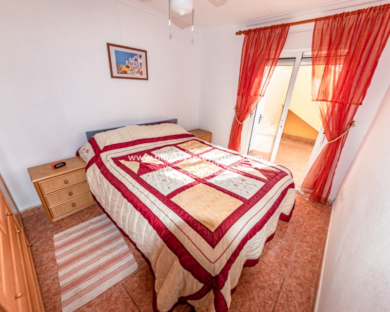Schlafzimmer 2 - Immobilien zum Verkauf in La Marina Spanien mit Meerblick