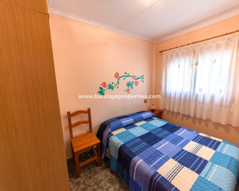 Schlafzimmer - Freistehende Immobilie zum Verkauf in La Marina, Alicante