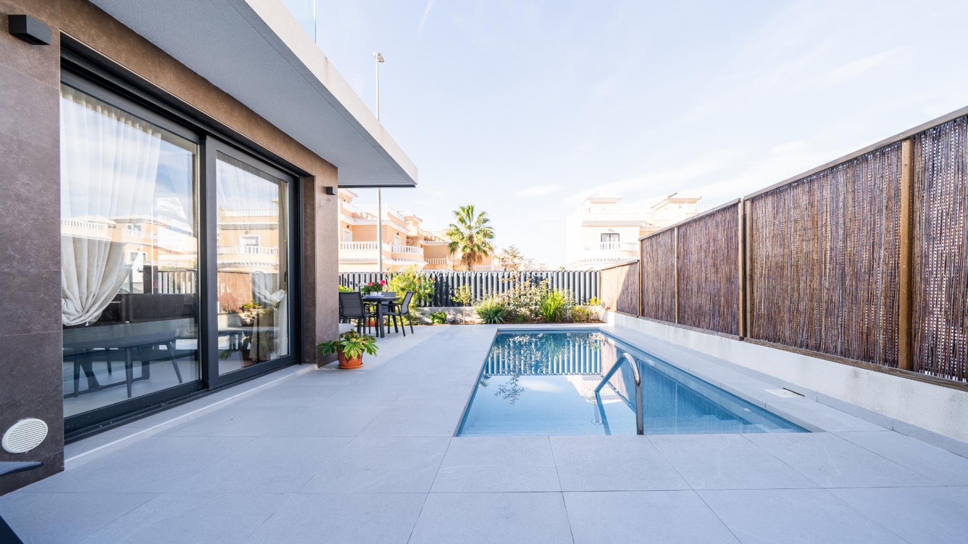  Semi individuelle - Revente - Urb. El Oasis - La Marina - 5837