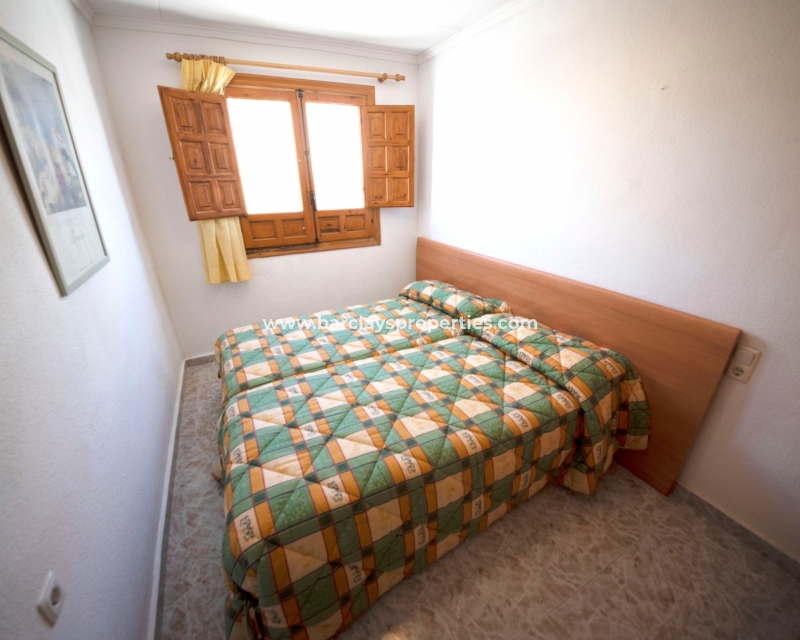 Slaapkamer - Goedkoop huis te koop in La Marina