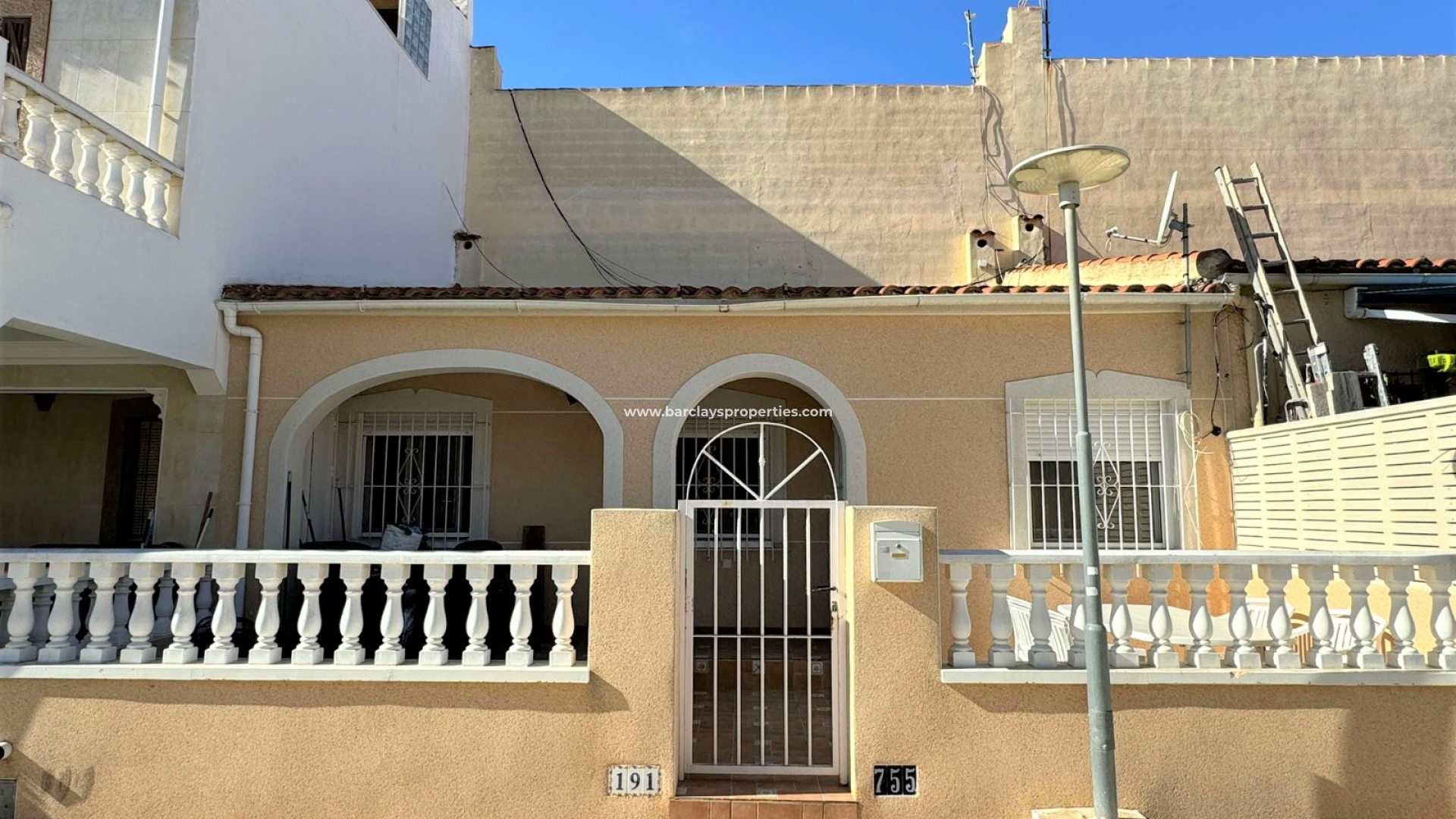 Terraced - Resale - Urb. La Marina - 5617