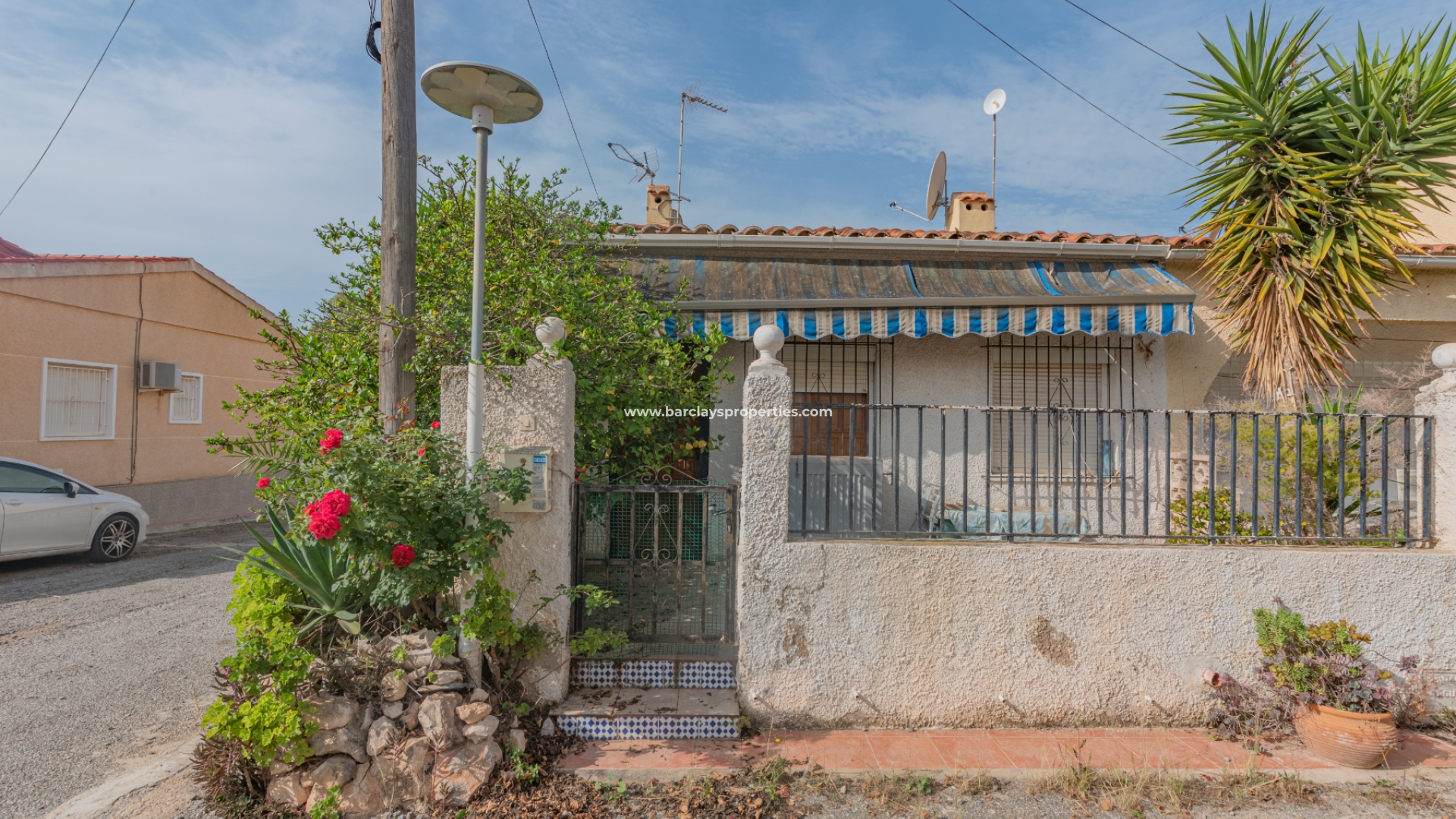 Houses for sale in La Marina Urbanisation