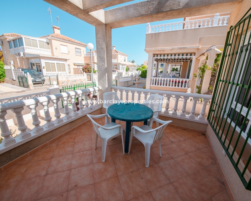 Terrasse - Doppelhaushälfte zum Verkauf in La Marina Spanien