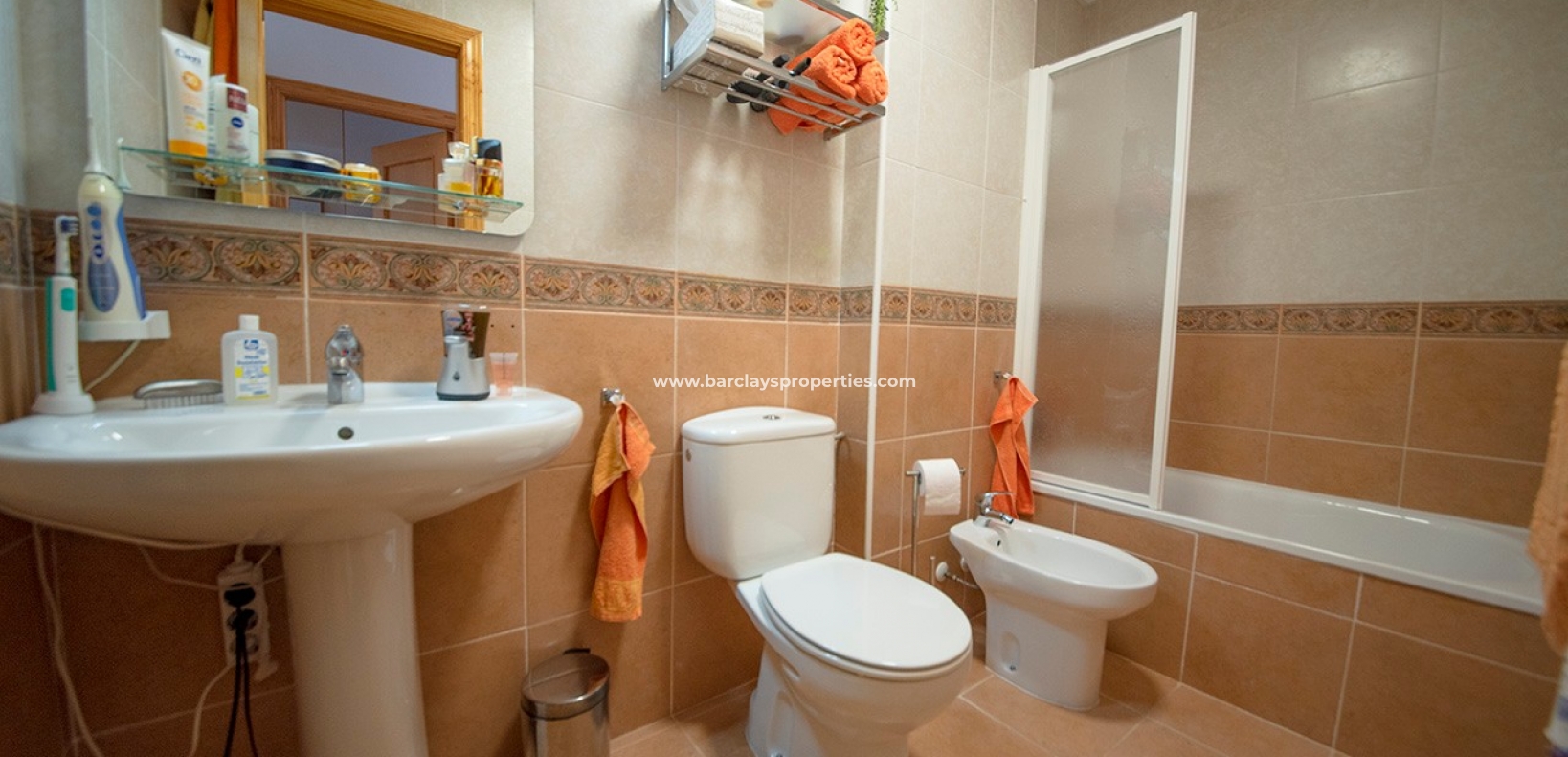 Town House Style Property for Sale in La Marina, Alicante Spain. - bathroom 
