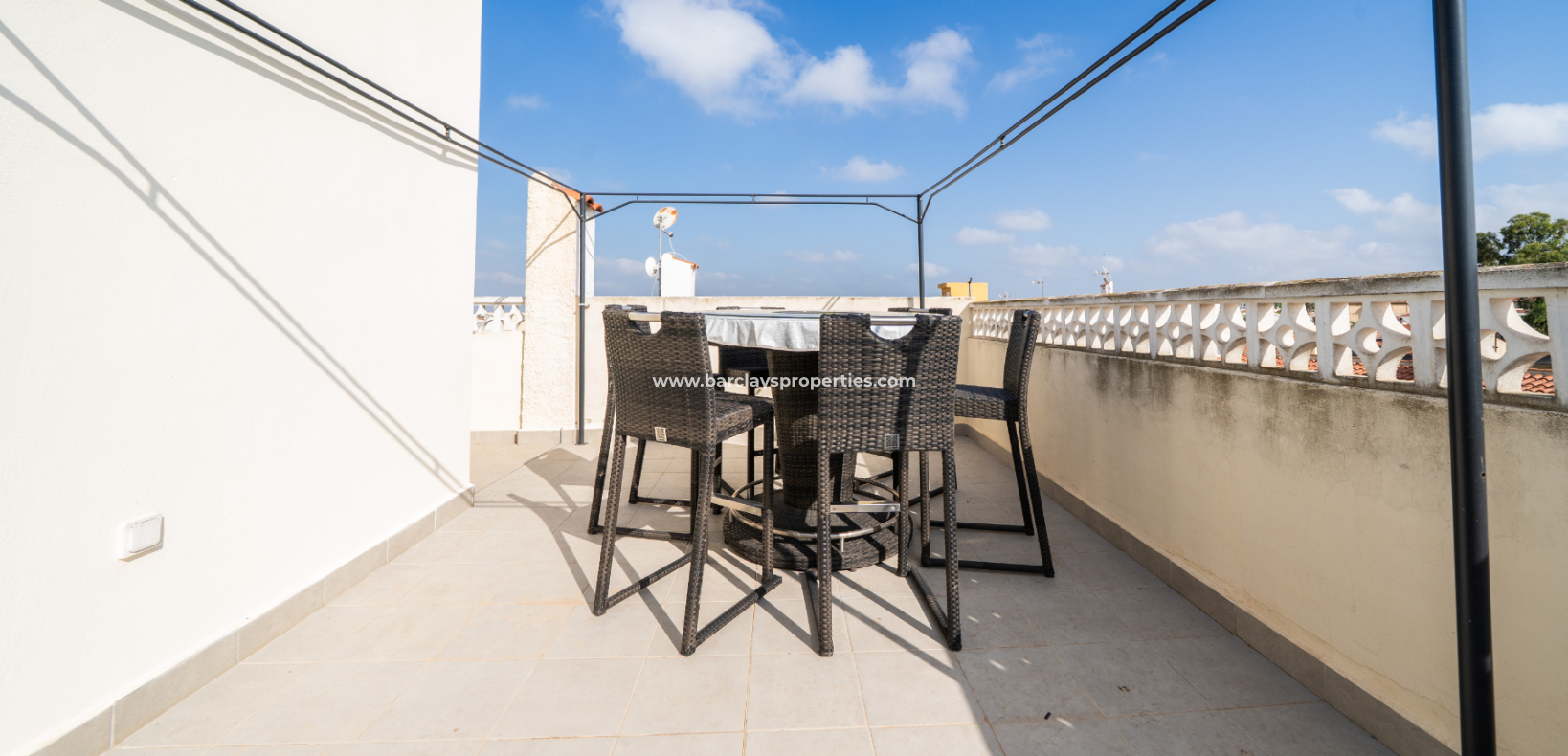 Venta - Adosado - Urb. La Marina