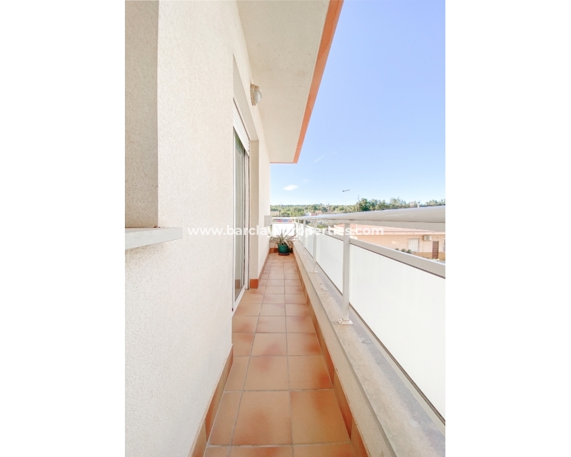 Venta - Apartmento - La Marina Village