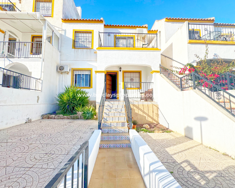 Venta - Apartmento - Urb. La Marina