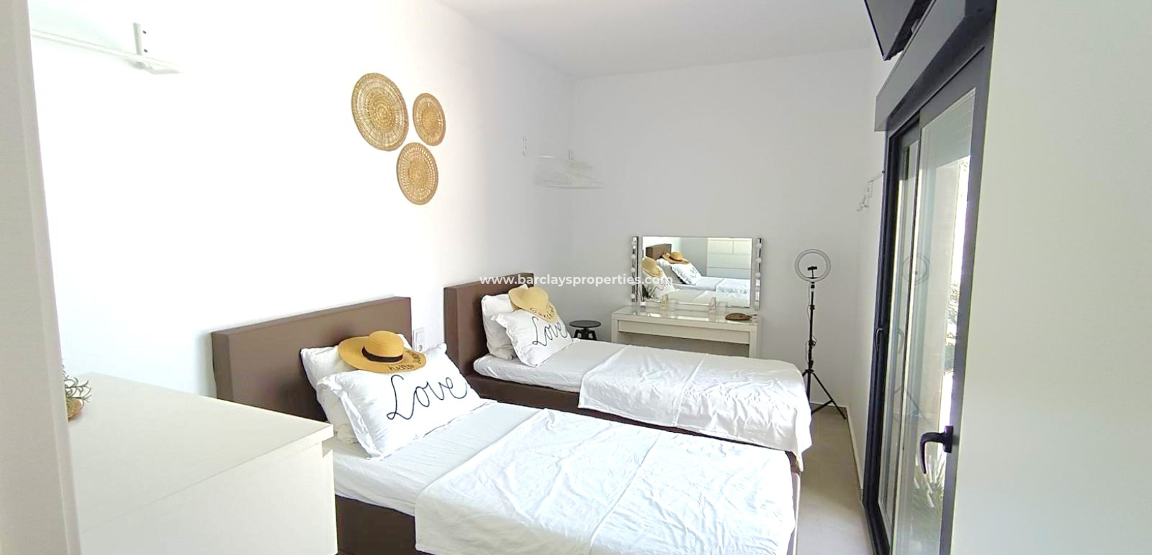 Venta - Chalet Independiente - Daya Nueva