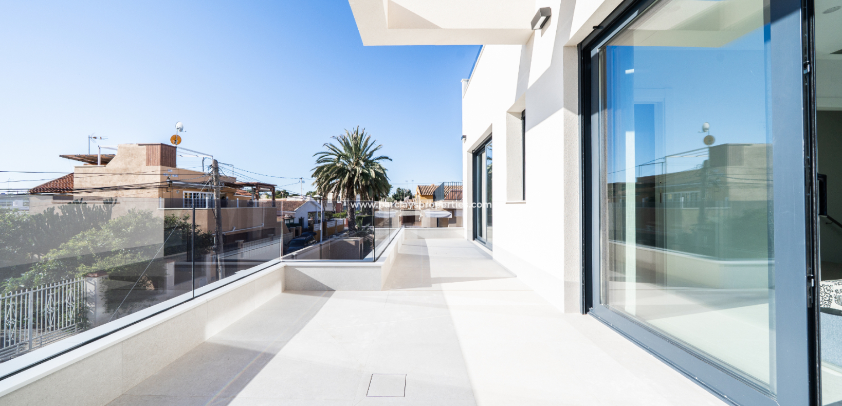 Venta - Chalet Independiente - Guardamar del Segura - Urb Costabella