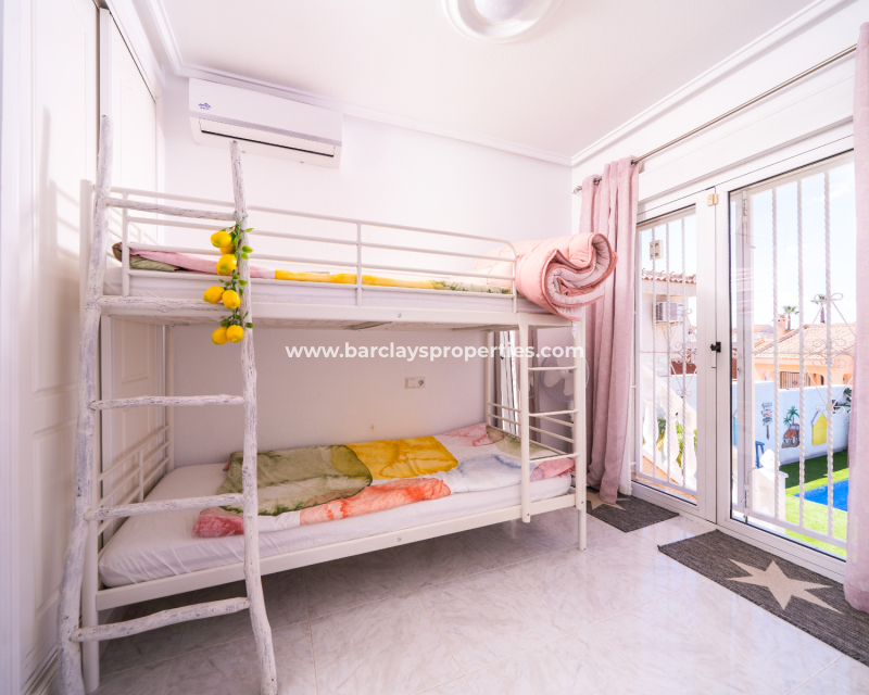 Venta - Chalet Independiente - Rojales