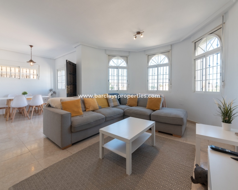 Venta - Chalet Independiente - Urb. El Oasis - La Marina