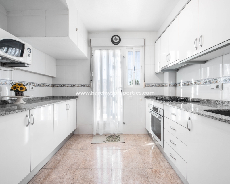 Venta - Chalet Independiente - Urb. La Marina