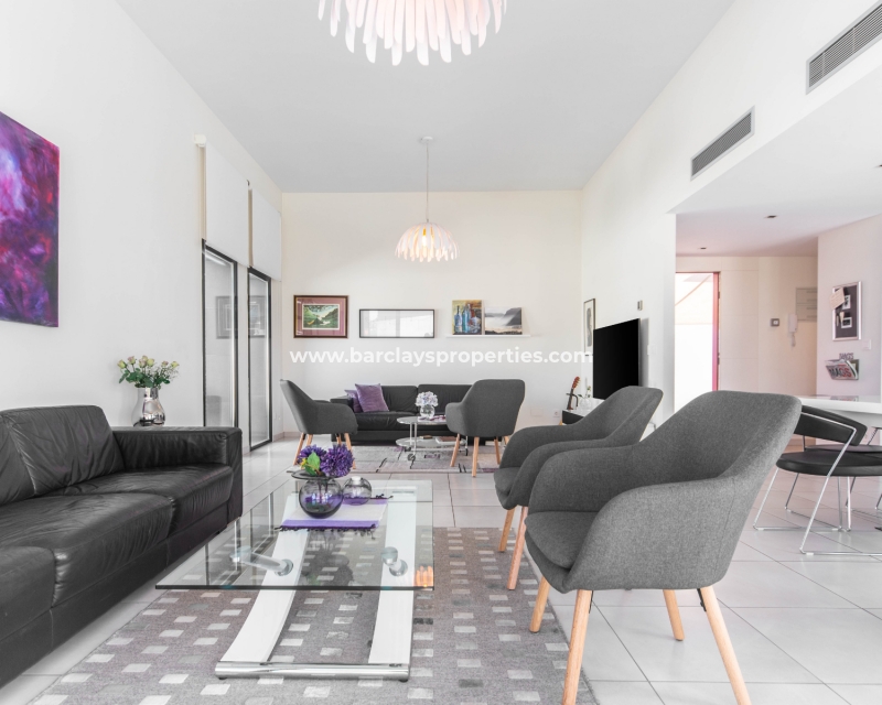 Venta - Chalet Independiente - Urb. La Marina