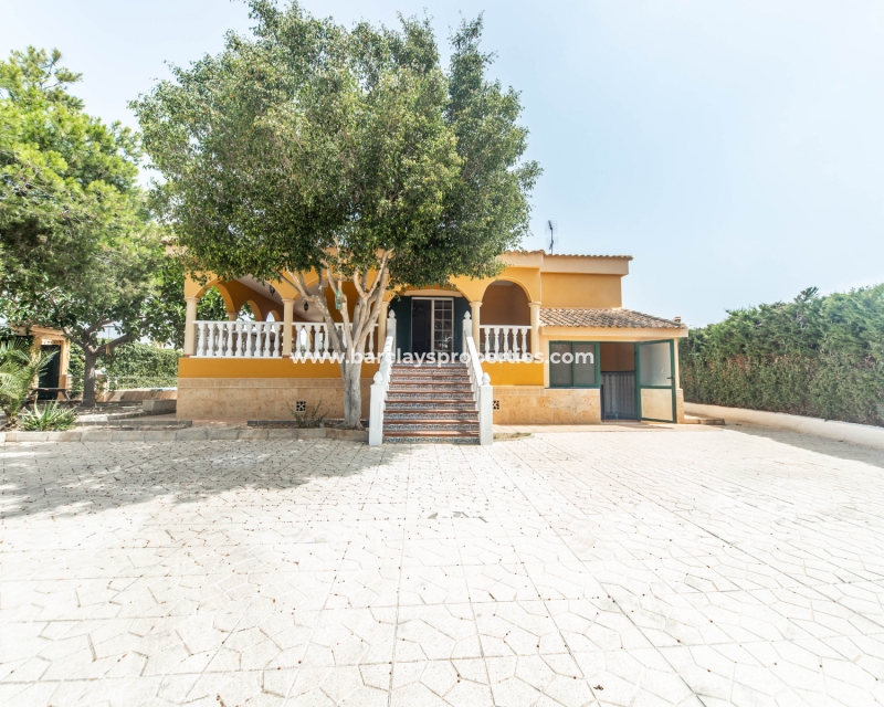 Venta - Chalet Independiente - Urb. La Marina