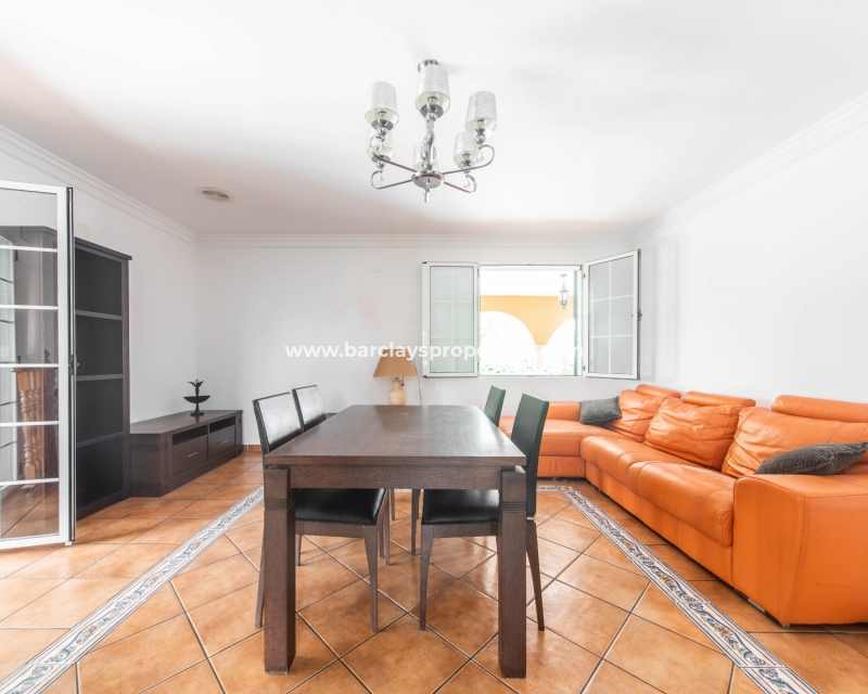 Venta - Chalet Independiente - Urb. La Marina