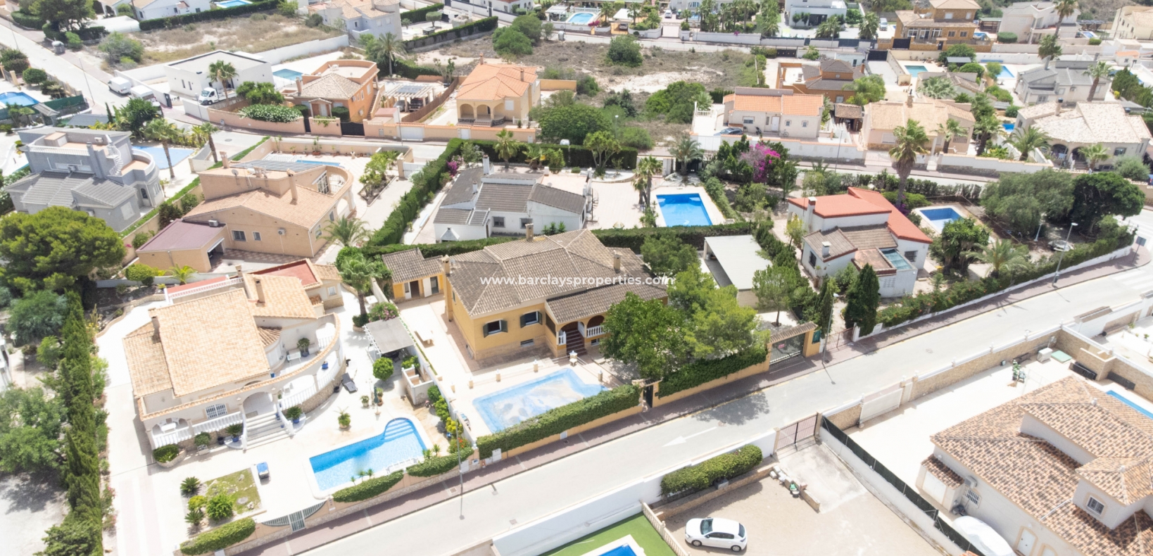 Venta - Chalet Independiente - Urb. La Marina