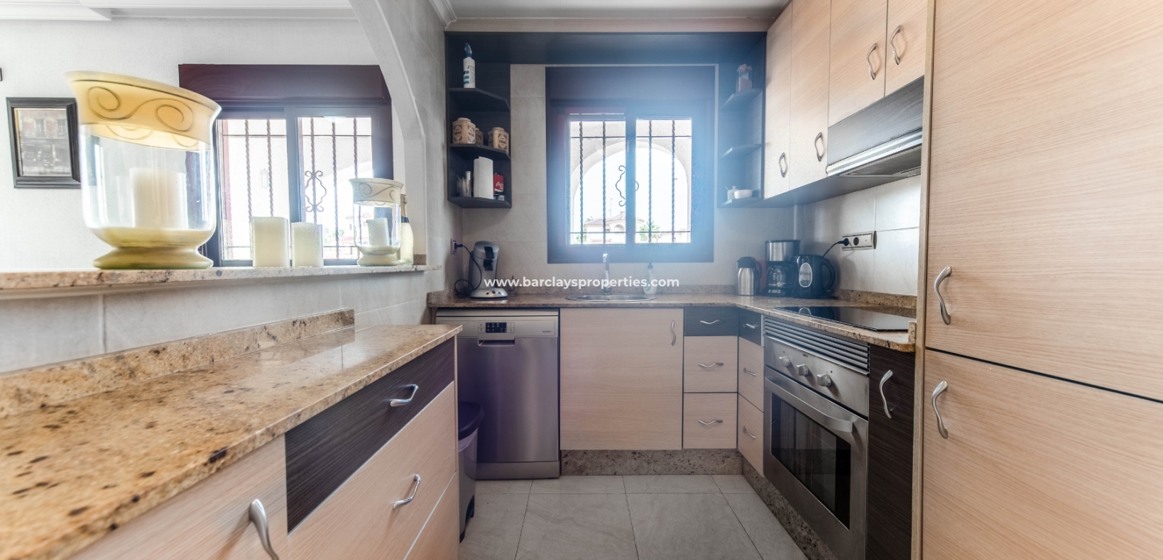 Venta - Chalet Independiente - Urb. La Marina