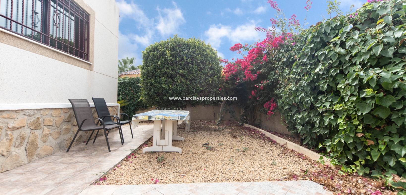 Venta - Chalet Independiente - Urb. La Marina