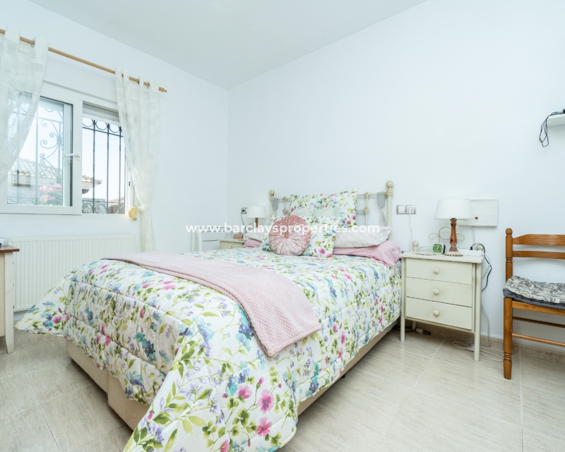 Venta - Chalet Independiente - Urb. La Marina