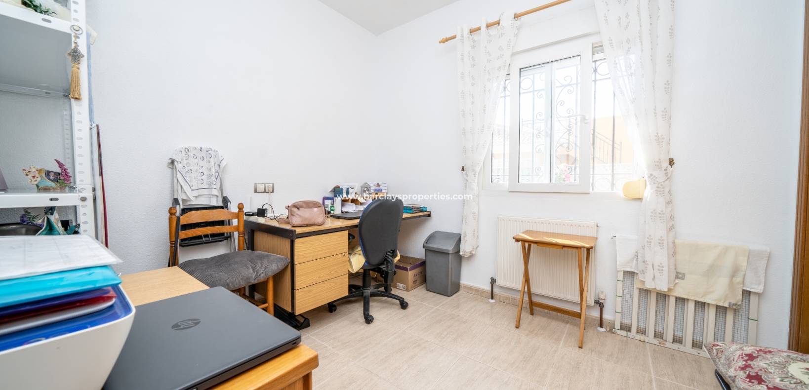 Venta - Chalet Independiente - Urb. La Marina