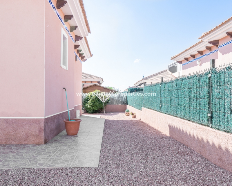 Venta - Chalet Independiente - Urb. La Marina