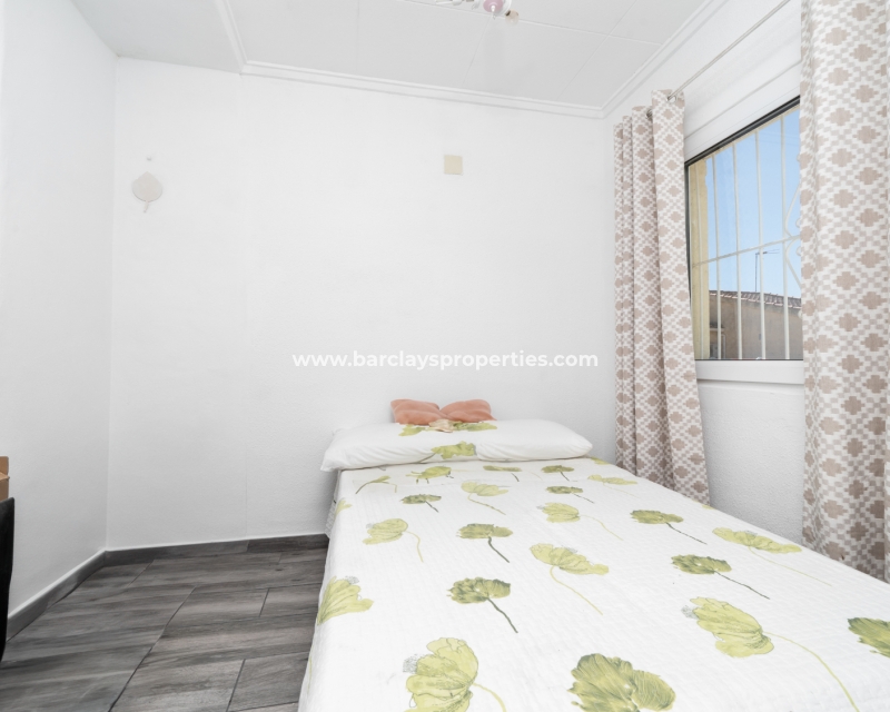 Venta - Chalet Independiente - Urb. La Marina