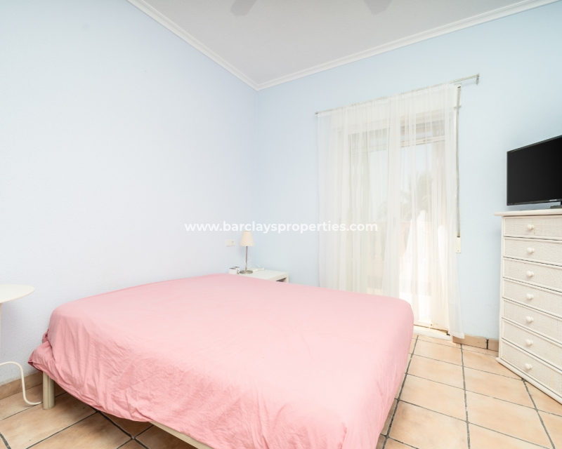 Venta - Chalet Independiente - Urb. La Marina