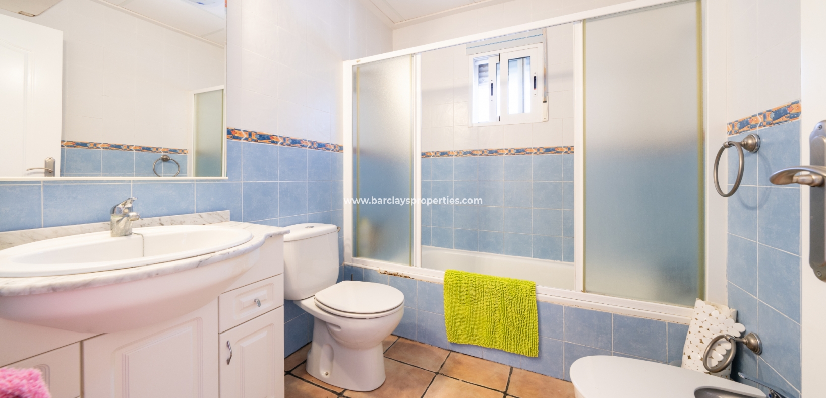 Venta - Chalet Independiente - Urb. La Marina