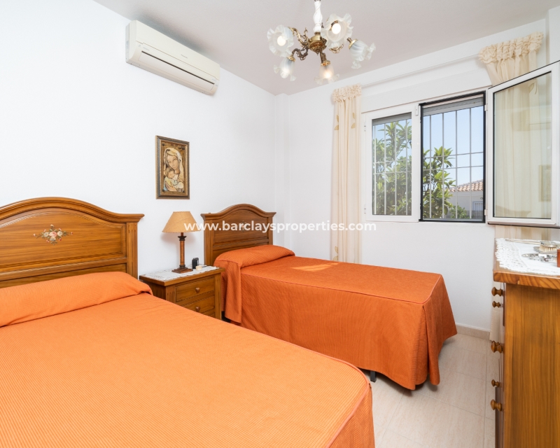 Venta - Chalet Independiente - Urb. La Marina