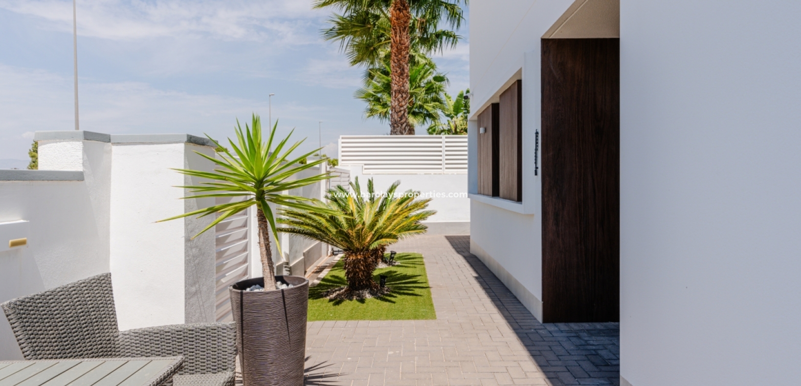 Venta - Chalet Independiente - Urb. La Marina