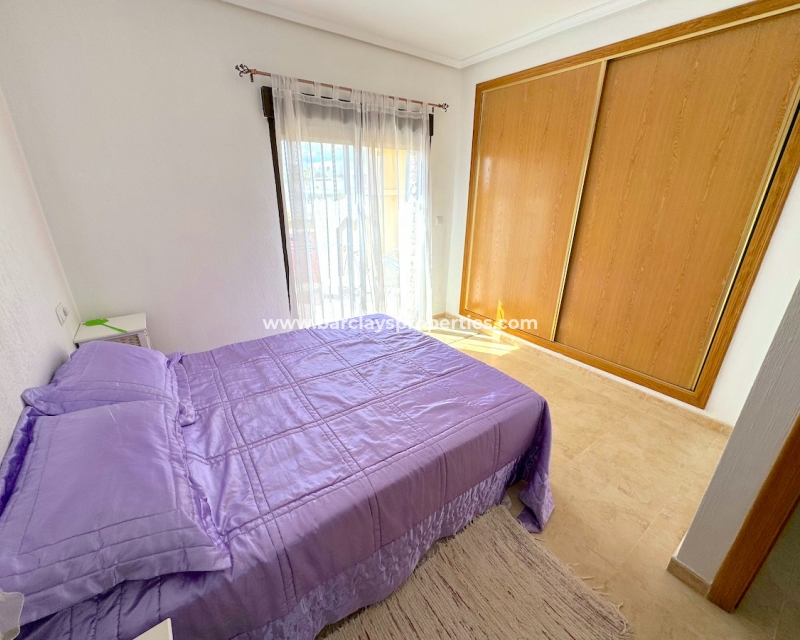 Venta - Chalet Independiente - Urb. La Marina