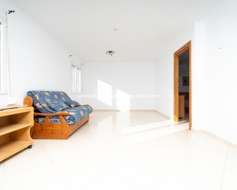 Venta - Chalet Independiente - Urb. La Marina