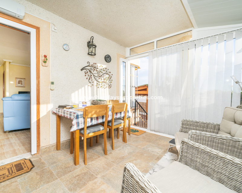 Venta - Chalet Independiente - Urb. La Marina