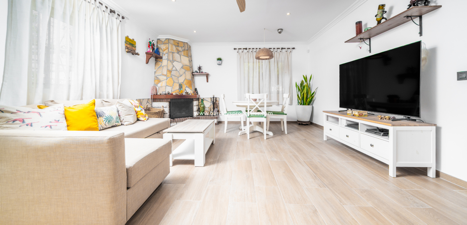 Venta - Chalet Independiente - Urb. La Marina