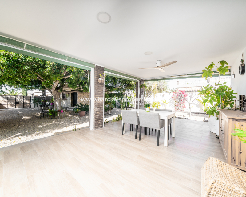 Venta - Chalet Independiente - Urb. La Marina