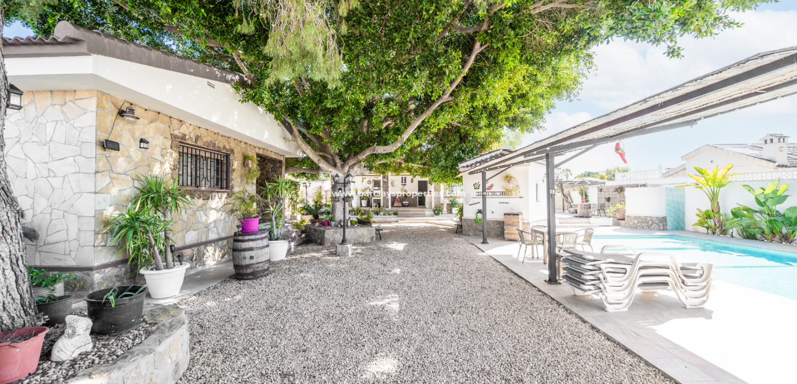 Venta - Chalet Independiente - Urb. La Marina