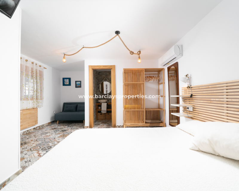 Venta - Chalet Independiente - Urb. La Marina